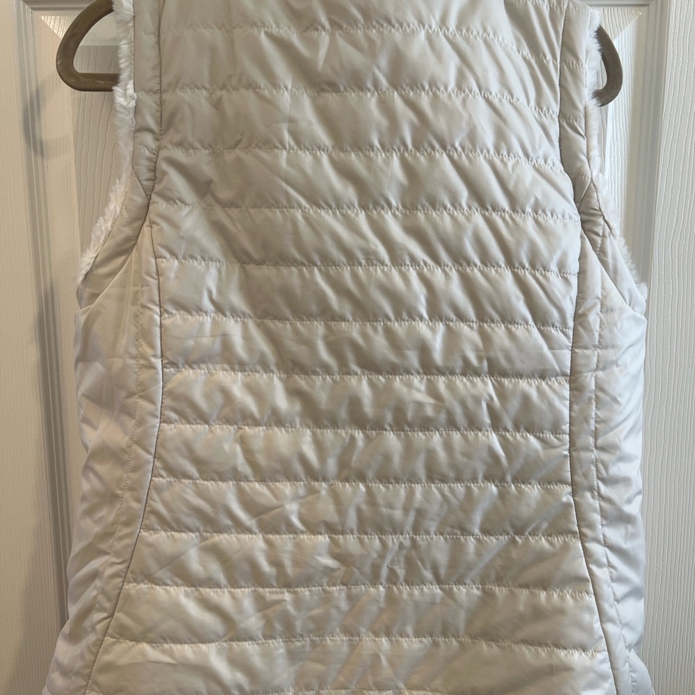 Nicole Miller White Faux Fur Vest/Reversible - Picture 8 of 8